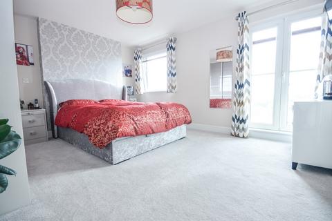 2 bedroom flat to rent, Sackville Road, Bexhill-on-Sea TN39