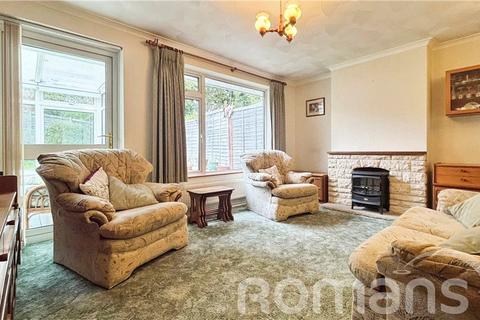 2 bedroom bungalow for sale, Felstead Close, Earley, Reading