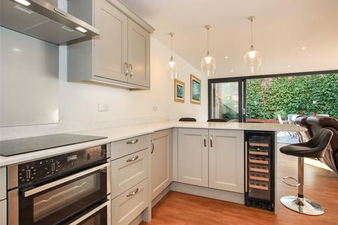 3 bedroom terraced house for sale, Ostlers Yard, Lymington, Hampshire, SO41