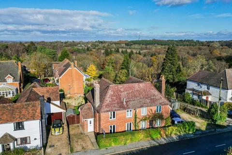 3 bedroom semi-detached house for sale, Available With No Onward Chain in Flimwell