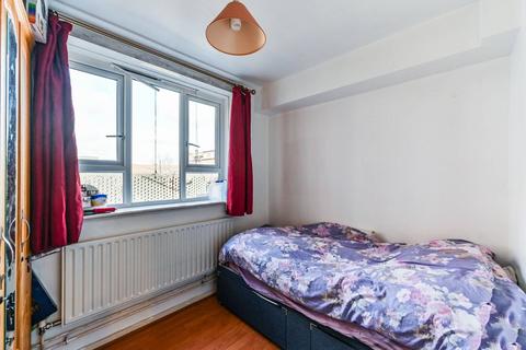 2 bedroom flat for sale, Brigstock Road, Thornton Heath, CR7