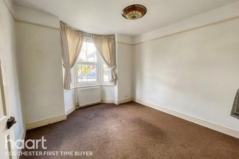 3 bedroom semi-detached house for sale, Mile End Road, Colchester