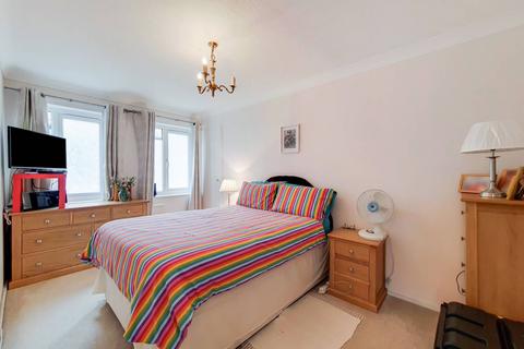 1 bedroom flat for sale, Storks Road, Bermondsey, London, SE16