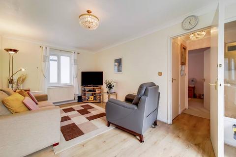 1 bedroom flat for sale, Storks Road, Bermondsey, London, SE16