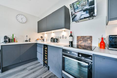 1 bedroom flat for sale, Eaststand Apartments, Highbury and Islington, London, N5