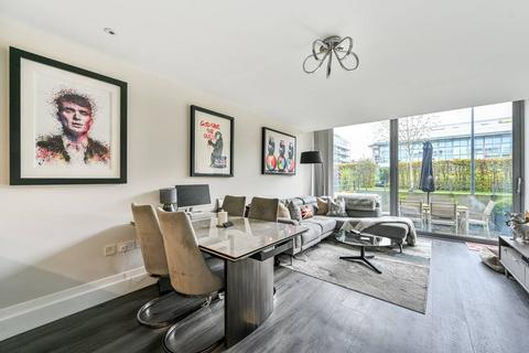 1 bedroom flat for sale, Eaststand Apartments, Highbury and Islington, London, N5