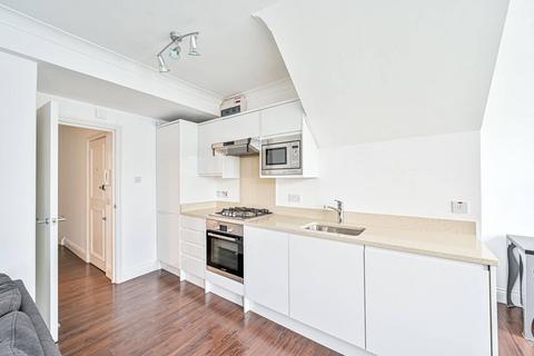 1 bedroom flat to rent, Finchley Road, South Hampstead, London, NW3