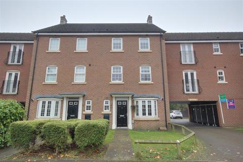 3 bedroom townhouse for sale, Pickering Grange, Brough