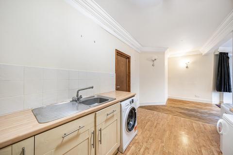 2 bedroom flat for sale, Bath Road, Maidenhead, SL6