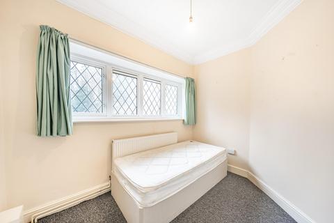 2 bedroom flat for sale, Bath Road, Maidenhead, SL6