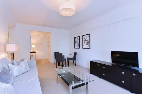 2 bedroom flat to rent, Fulham road, SW3