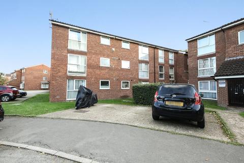 Larch Close, Friern Barnet