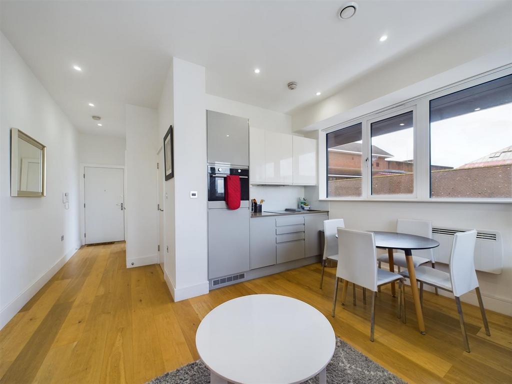 Kitchen:Dining.jpg
