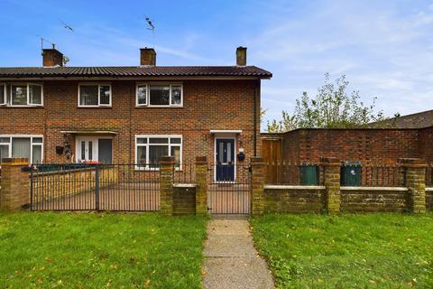 3 bedroom end of terrace house for sale, The Birches, Crawley RH10