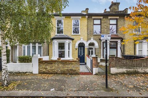 40 Balmoral Road, London, E10 5ND