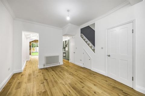 40 Balmoral Road, London, E10 5ND