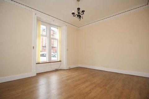 2 bedroom ground floor flat to rent, G/L, 36 John Street, Helensburgh G84 8XL