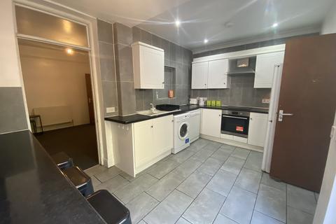 4 bedroom house to rent, Short Street, Mount Pleasant, Swansea