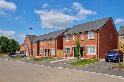 2 bedroom terraced house to rent, Sundowner Grove, Tipton