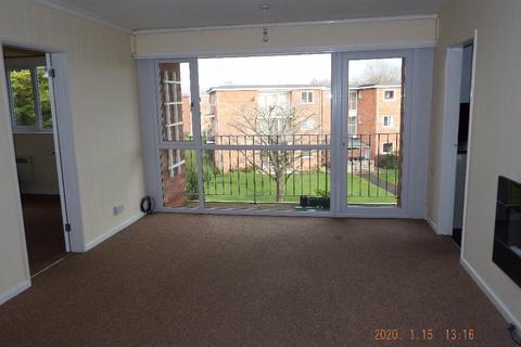 2 bedroom flat to rent, Wiltshire Close, Taunton TA1