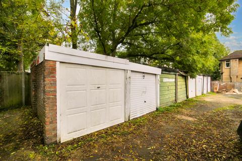 Garage to rent, Priory Close, Wembley, Middlesex HA0