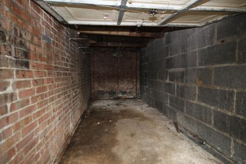 Garage to rent, Priory Close, Wembley, Middlesex HA0