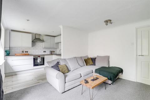 2 bedroom apartment for sale, Oakfields Road, West Bridgford NG2