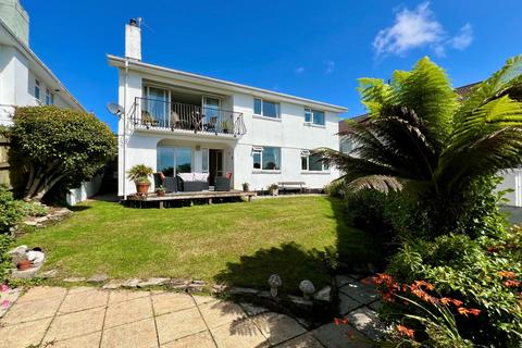 4 bedroom detached house for sale, Vicarage Close, Falmouth TR11