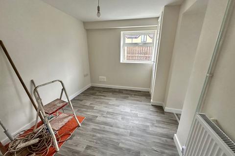 2 bedroom semi-detached house for sale, Holyhead Road, Telford TF1