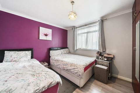 4 bedroom terraced house for sale, Slough,  Berkshire,  SL1