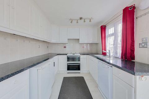 3 bedroom park home for sale, Kings Park, Canvey Island, SS8