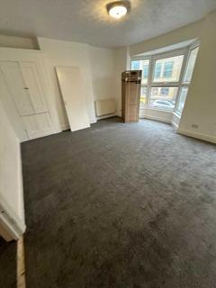 Studio to rent, Windsor Road, Slough