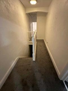 2 bedroom apartment to rent, Windsor Road, Slough