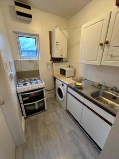 2 bedroom apartment to rent, Windsor Road, Slough