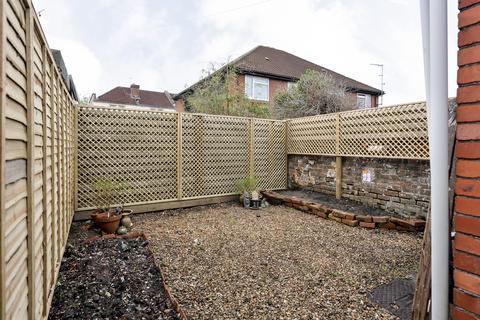 89 Mina Road, Bristol, BS2 9XP