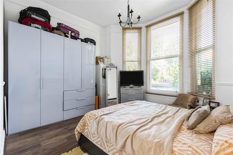 2 bedroom house to rent, Ennerdale Road, Richmond, TW9