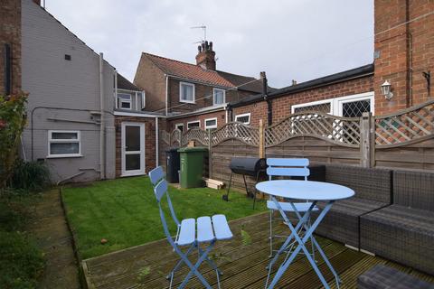 2 bedroom end of terrace house for sale, Bridge Cottages, Setchey PE33