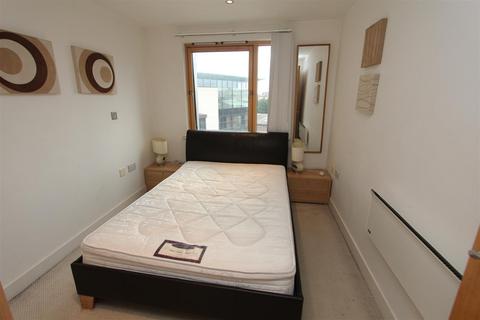 1 bedroom flat to rent, McClintock House, Leeds Dock