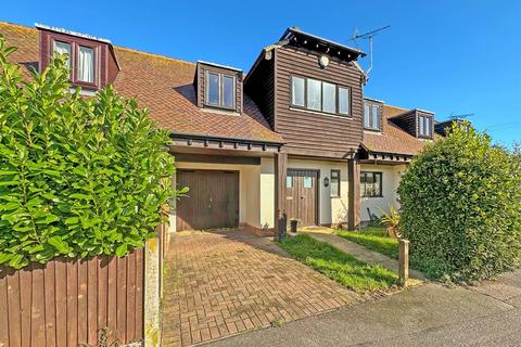 5 Blackburn Road, Greenhill, Herne Bay, CT6 7RJ
