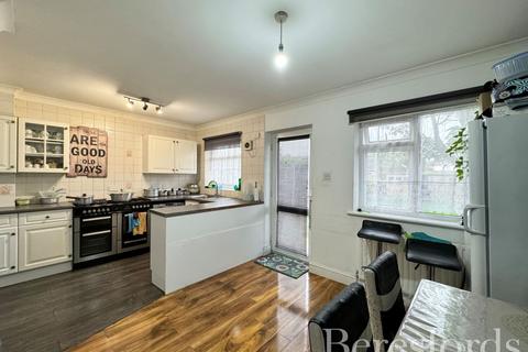 undefined, Upper Rainham Road, Hornchurch, RM12