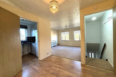 1 bedroom maisonette to rent, Maypole Road, Gravesend, Kent