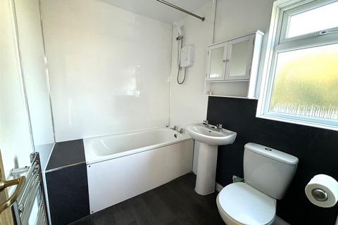 1 bedroom maisonette to rent, Maypole Road, Gravesend, Kent