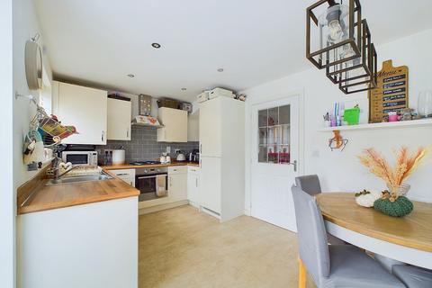 3 bedroom semi-detached house for sale, Messor Gardens, Leighton Buzzard, LU7