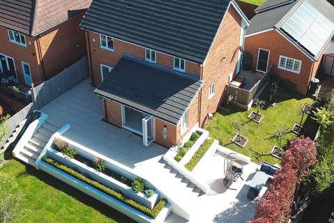 6 Edges Farm Close, Westhoughton, Bolton, BL5 2QY