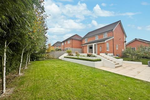 6 Edges Farm Close, Westhoughton, Bolton, BL5 2QY