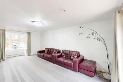 6 Edges Farm Close, Westhoughton, Bolton, BL5 2QY