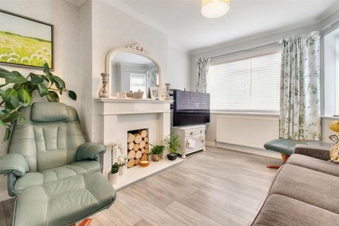 132 Ardingly Drive, Goring By Sea, Worthing, BN12 4TP