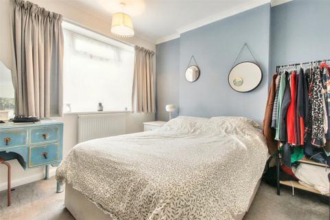 132 Ardingly Drive, Goring By Sea, Worthing, BN12 4TP