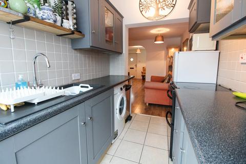 18 Cambridge Road, Dunton, Biggleswade, SG18 8RS