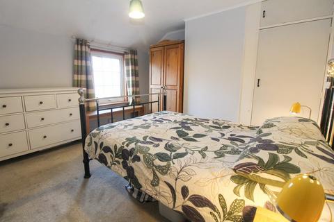 18 Cambridge Road, Dunton, Biggleswade, SG18 8RS